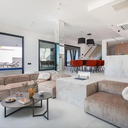 Dom wakacyjny Rossa By Interhome *